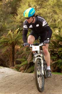 Solo Rider Josh Kench
